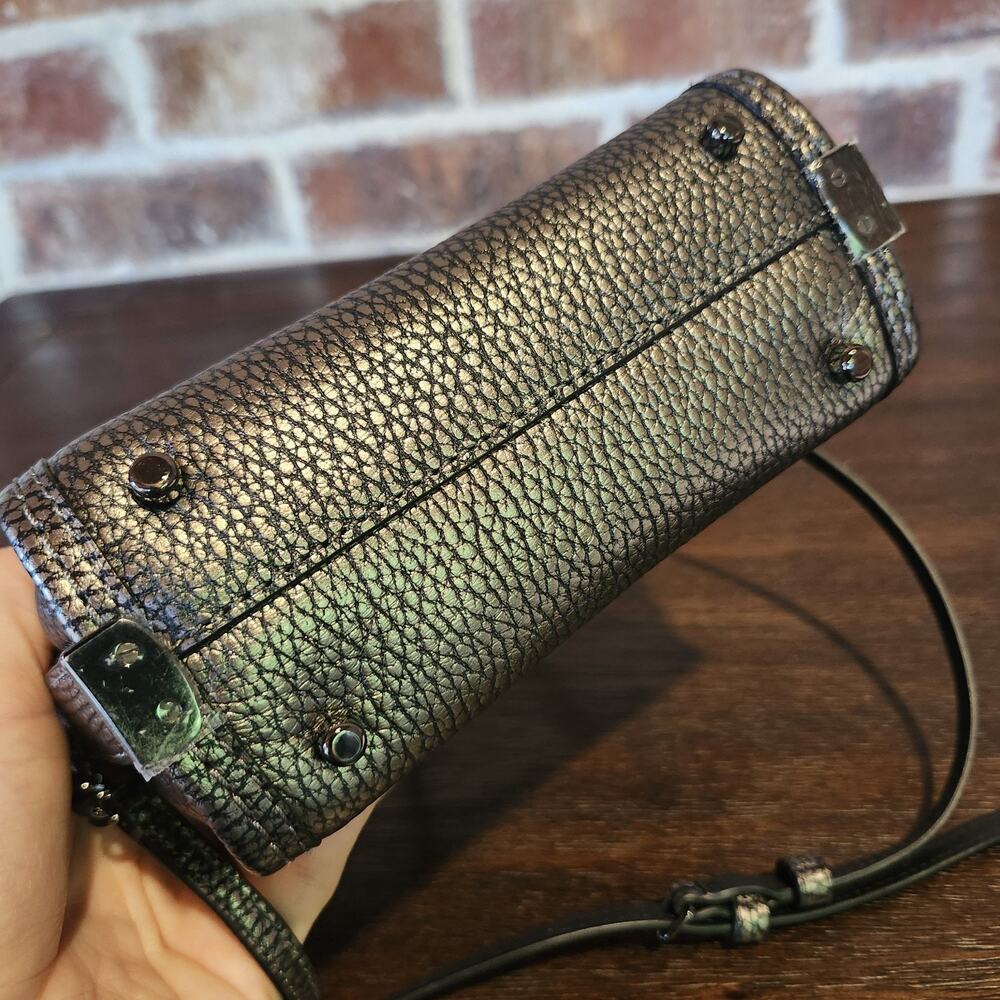 New Coach Mini Swagger 15 In Pebble Leather Gray Metallic Crossbody Bag 54625 - Picture 6 of 12